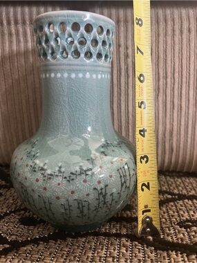 Celadon Green Porcelain Ceramic Flower Art Pottery Vase 8 Inches